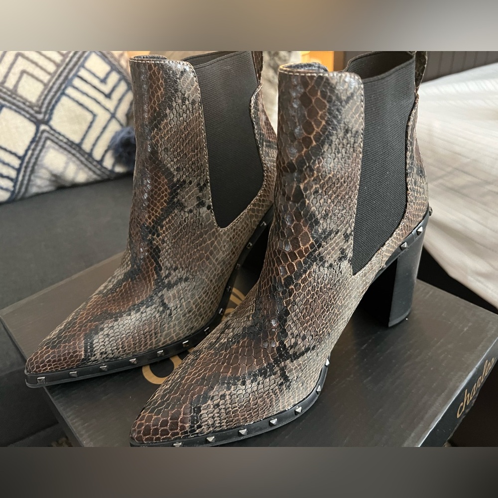 Charles David size 6 1/2 never worn boots